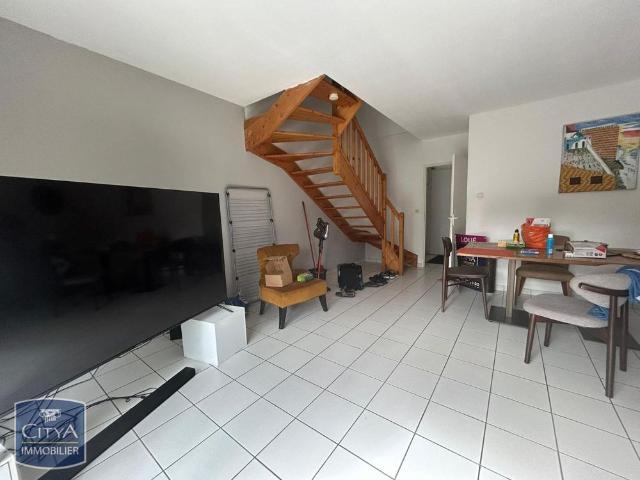 Location Maison 4 pièces 84m² ST PANTALEON DE LARCHE 19600