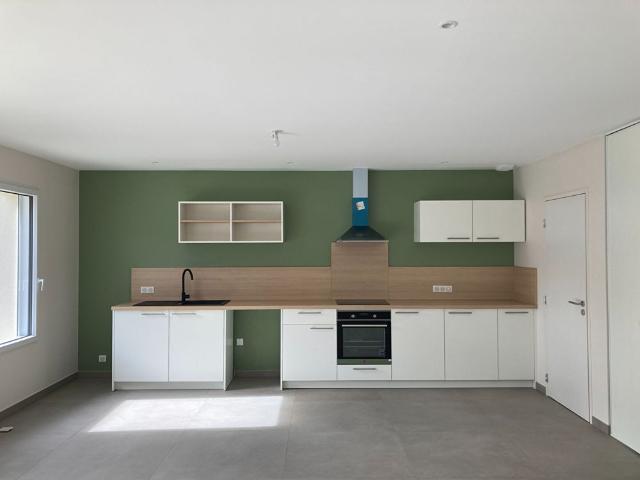Location Maison 4 pièces 84m² Y 80190