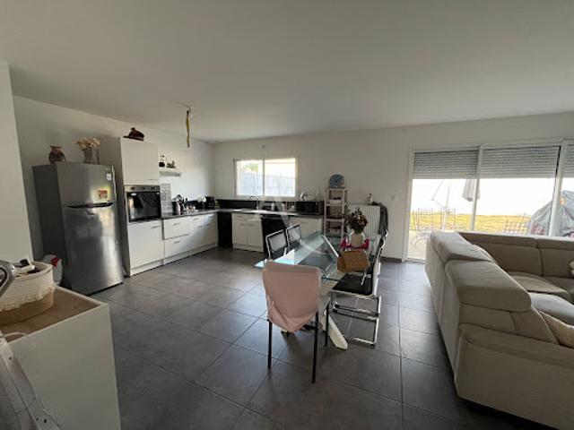 Location Maison 4 pièces 85.3 m2 Isse