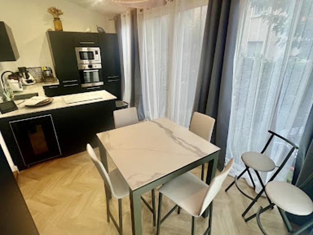 Location Maison 4 pièces 85 m2 Borgo