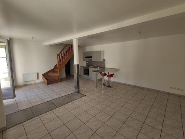 Location Maison 4 pièces 85 m2 Lencloître