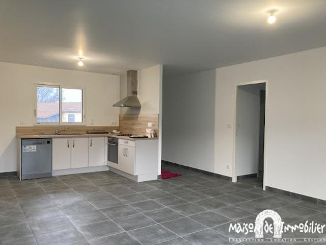 Location Maison 4 pièces 85 m2 Saint Sulpice de Cognac