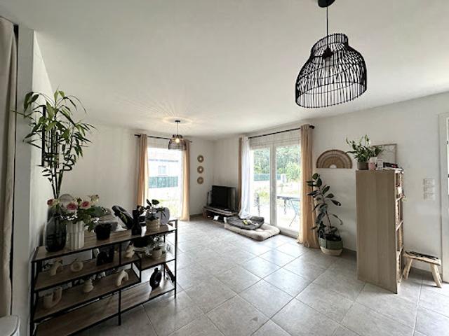 Location Maison 4 pièces 85 m2 Villegly