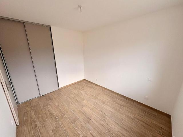 Location Maison 4 pièces 85m² VALLON PONT D ARC 07150