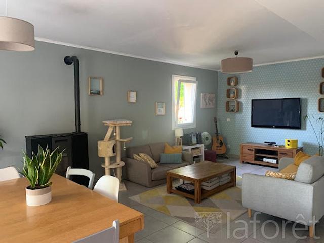 Location Maison 4 pièces 86.15 m2 Saint Etienne de Saint Geoirs