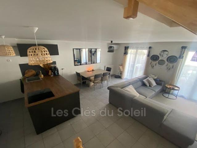 Location Maison 4 pièces 86 m2 Cuers