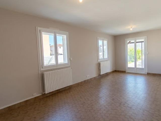 Location Maison 4 pièces 86 m2 Miribel