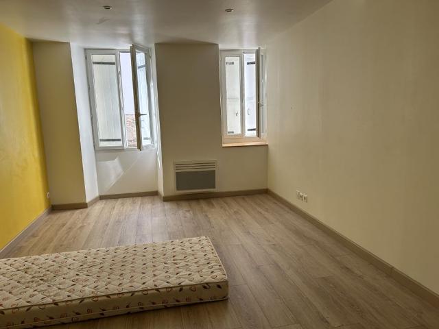 Location Maison 4 pièces 86m² LAVARDAC 47230