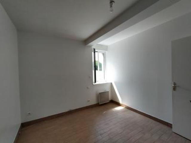 location maison 4 pièces 87 m2 mayenne 53250 720 €