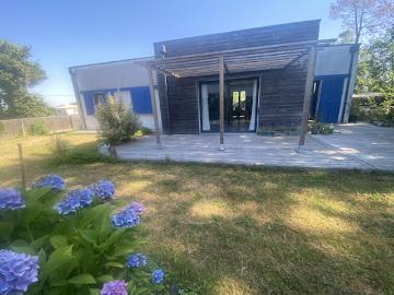 Location Maison 4 pièces 87 m2 Salleboeuf
