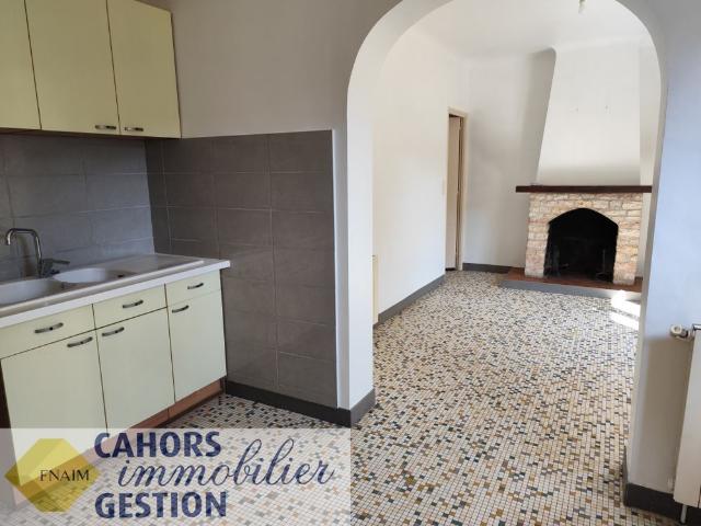 Location Maison 4 pièces 87m² CAHORS 46000