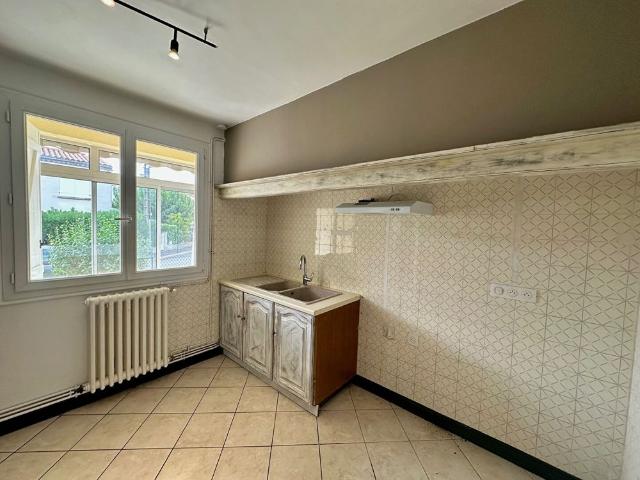 Location maison 4 pièces, 88.00m², Carcassonne