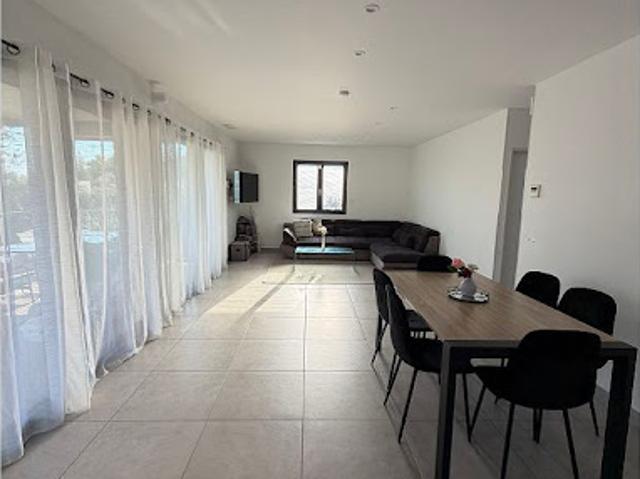 Location Maison 4 pièces 88 m2 Salindres