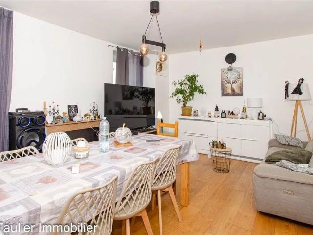 Location Maison 4 pièces 88m² ST ROMANS 38160