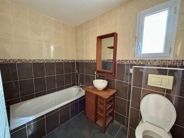 Location Maison 4 pièces 88m² TOURRETTE LEVENS 06690