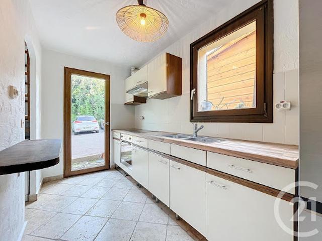 Location Maison 4 pièces 89.75 m2 Valbonne