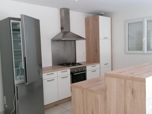 Location Maison 4 pièces 89m² CHAZAY D AZERGUES 69380