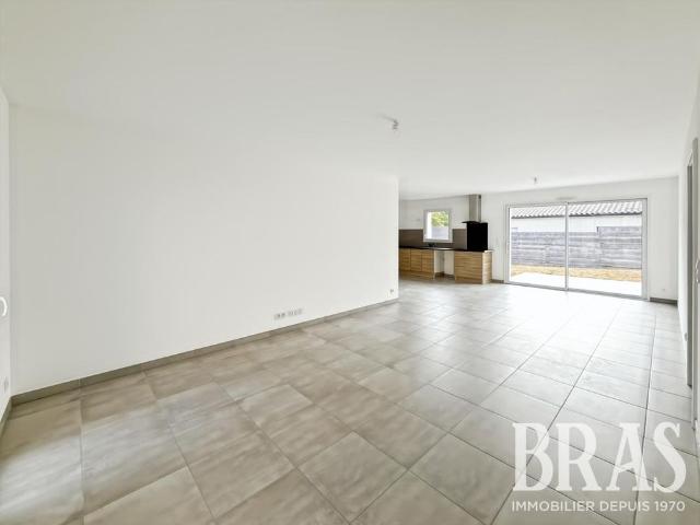 Location Maison 4 pièces 89m² INDRE 44610