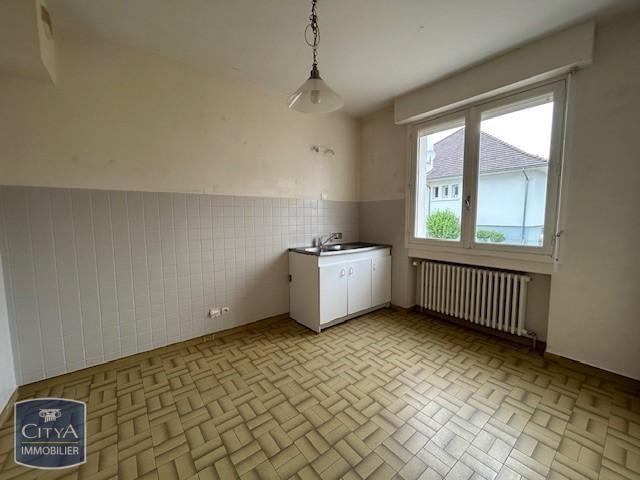 Location Maison 4 pièces 89m² LA CHAUSSEE ST VICTOR 41260