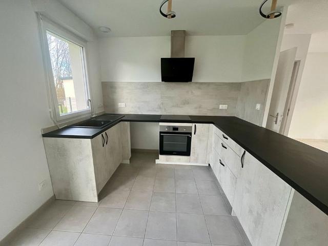 Location maison 4 pièces, 90.60m², Sévérac