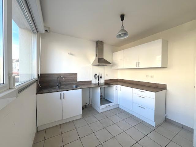 Location Maison 4 pièces 90.6 m2 Sens