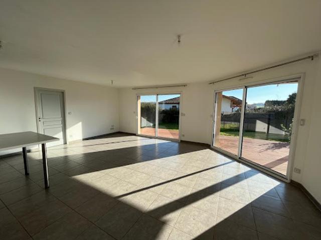 Location Maison 4 pièces 90.77 m2 Onard