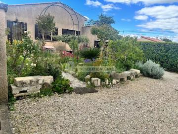 Maison à louer à Bouches-du-Rhône - Jardin