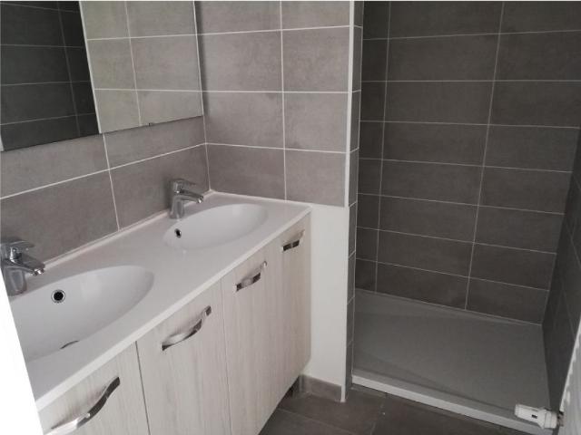 Location maison 4 pièces 90 m²