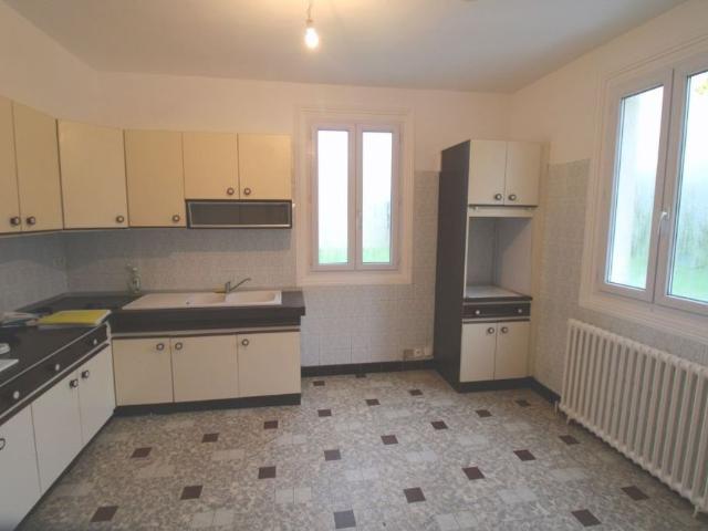Location Maison 4 pièces 90m² DANNEMOIS 91490