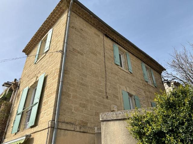 Location Maison 4 pièces 90m² GALLARGUES LE MONTUEUX 30660