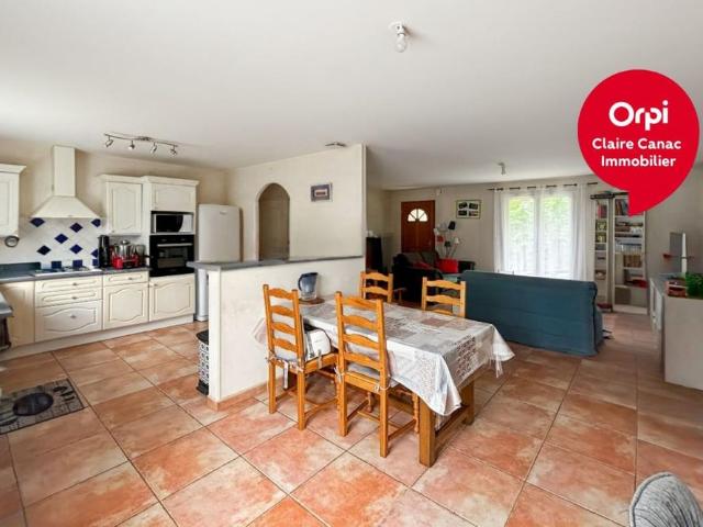 Location Maison 4 pièces 90m² LABRUGUIERE 81290