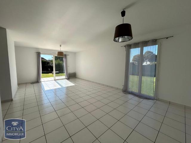 Location Maison 4 pièces 91m² LESCAR 64230