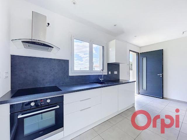 Location Maison 4 pièces 92.61 m2 Gillonnay