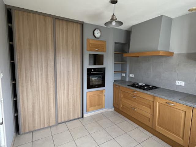 Location Maison 4 pièces 92.78 m2 Preaux