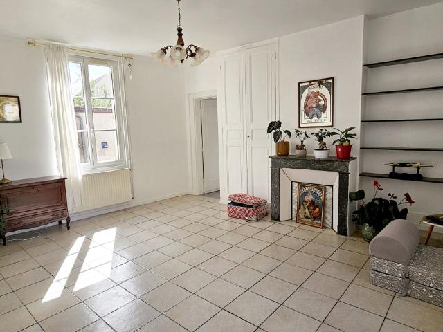 Location Maison 4 pièces 92m² VENETTE 60280