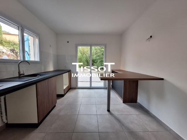 Location Maison 4 pièces 93m² NIMES 30000
