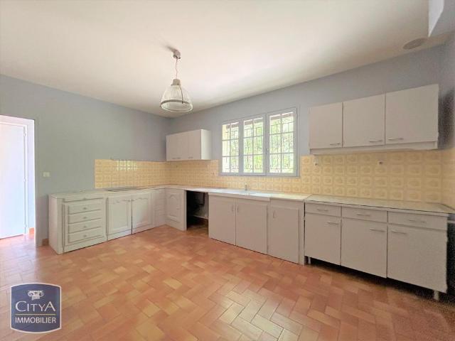 Location Maison 4 pièces 94m² FRONSAC 33126