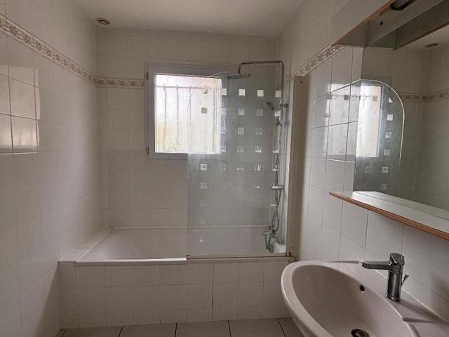 Location Maison 4 pièces 94m² VILLENAVE D ORNON 33140