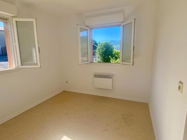 Location Maison 4 pièces 95 m2 Saint Amans Valtoret