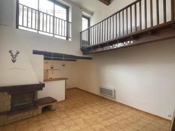 Location Maison 4 pièces 95 m2 Puyloubier