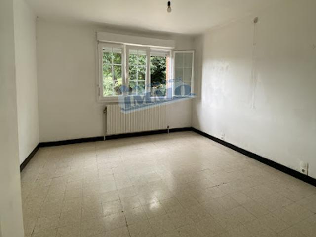 Location Maison 4 pièces 96.7 m2 Bailleul aux Cornailles