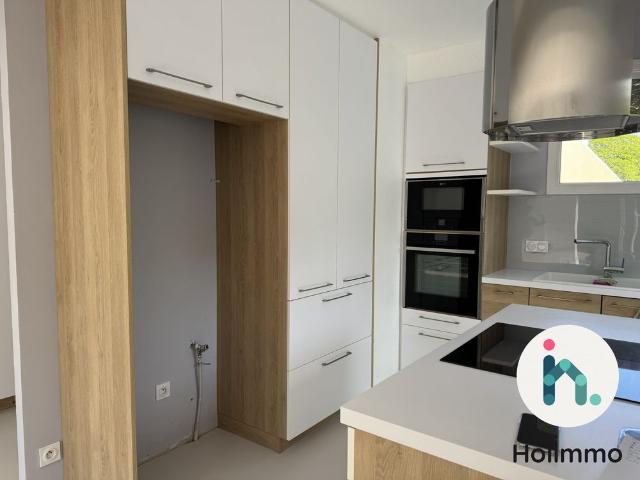 Location Maison 4 pièces 96m² ST AVE 56890