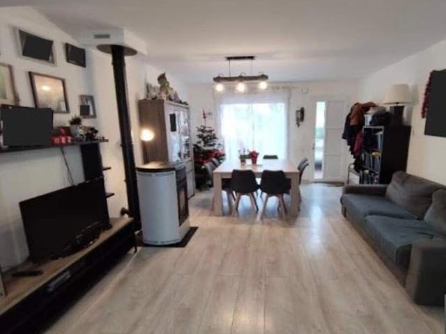 Location Maison 4 pièces 97 m2 Cerisé