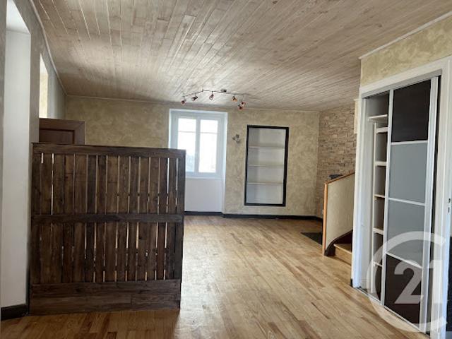 Location Maison 4 pièces 97 m2 Roiffieux