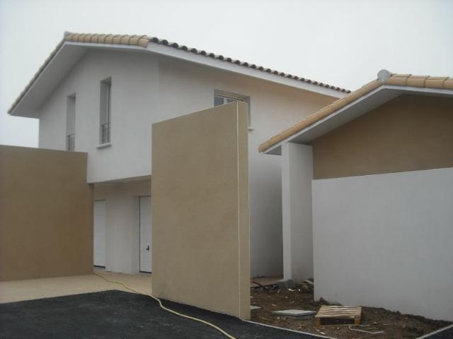 Location Maison 4 pièces 97m²