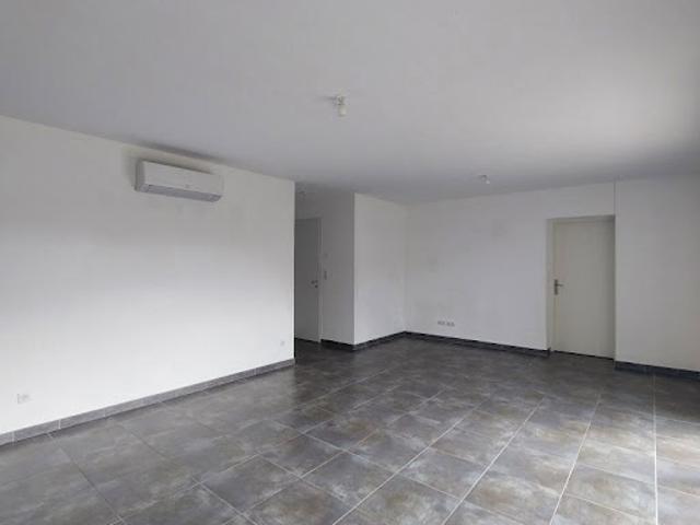 Location Maison 4 pièces 98.27 m2 Volx