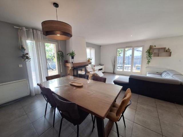 Location Maison 4 pièces 98m² PESSAC 33600