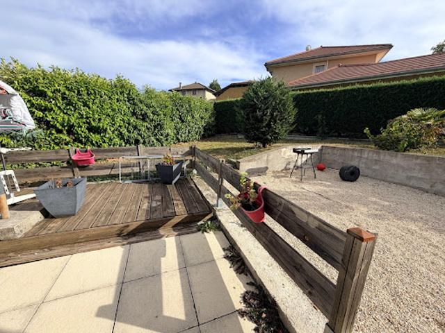 Location Maison 4 pièces 99.8 m2 Saint Etienne de Saint Geoirs