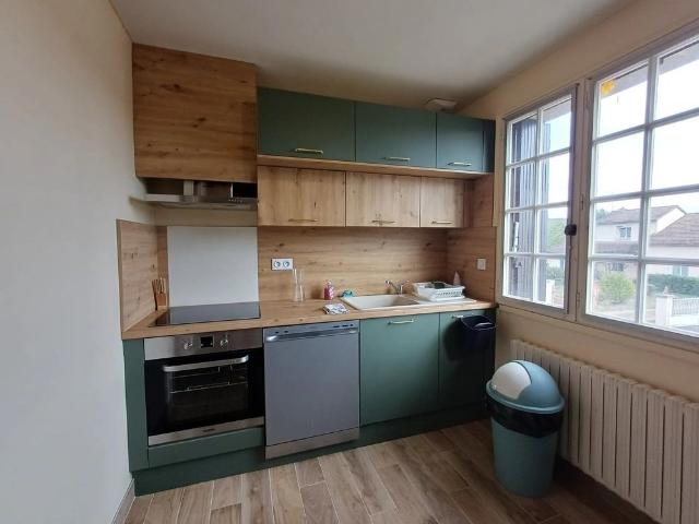 Location Maison 4 pièces 99 m2 à Civaux