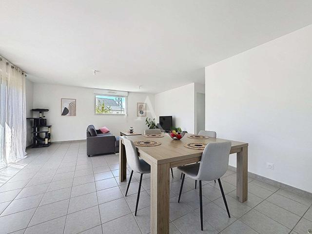 Location maison 4 pièces Laval Grenoux 53
